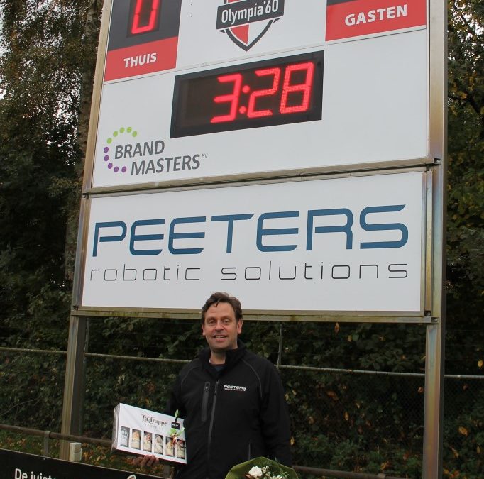 Vernieuwd scorebord dankzij Peeters RS